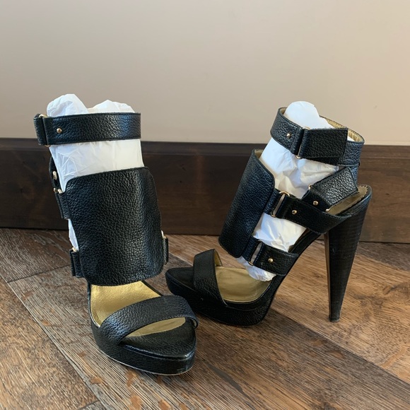 Report Signature Randolph Black Heels - Picture 3 of 9